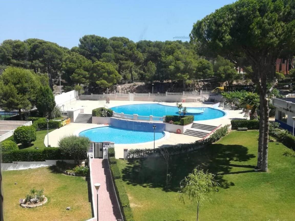 Luminoso Apartamento En Salou Con Terraza Y Parque Infantil Ideal Familias Εξωτερικό φωτογραφία