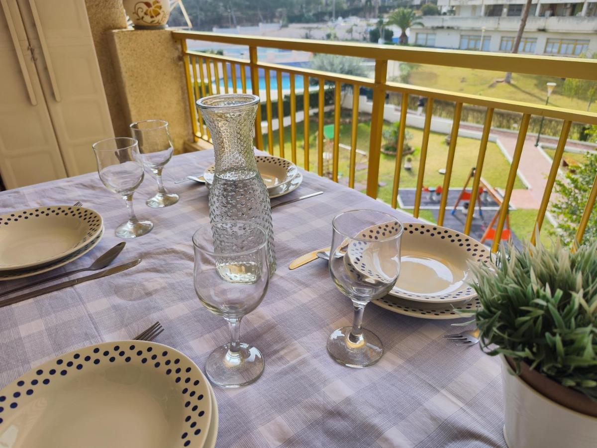 Luminoso Apartamento En Salou Con Terraza Y Parque Infantil Ideal Familias Εξωτερικό φωτογραφία