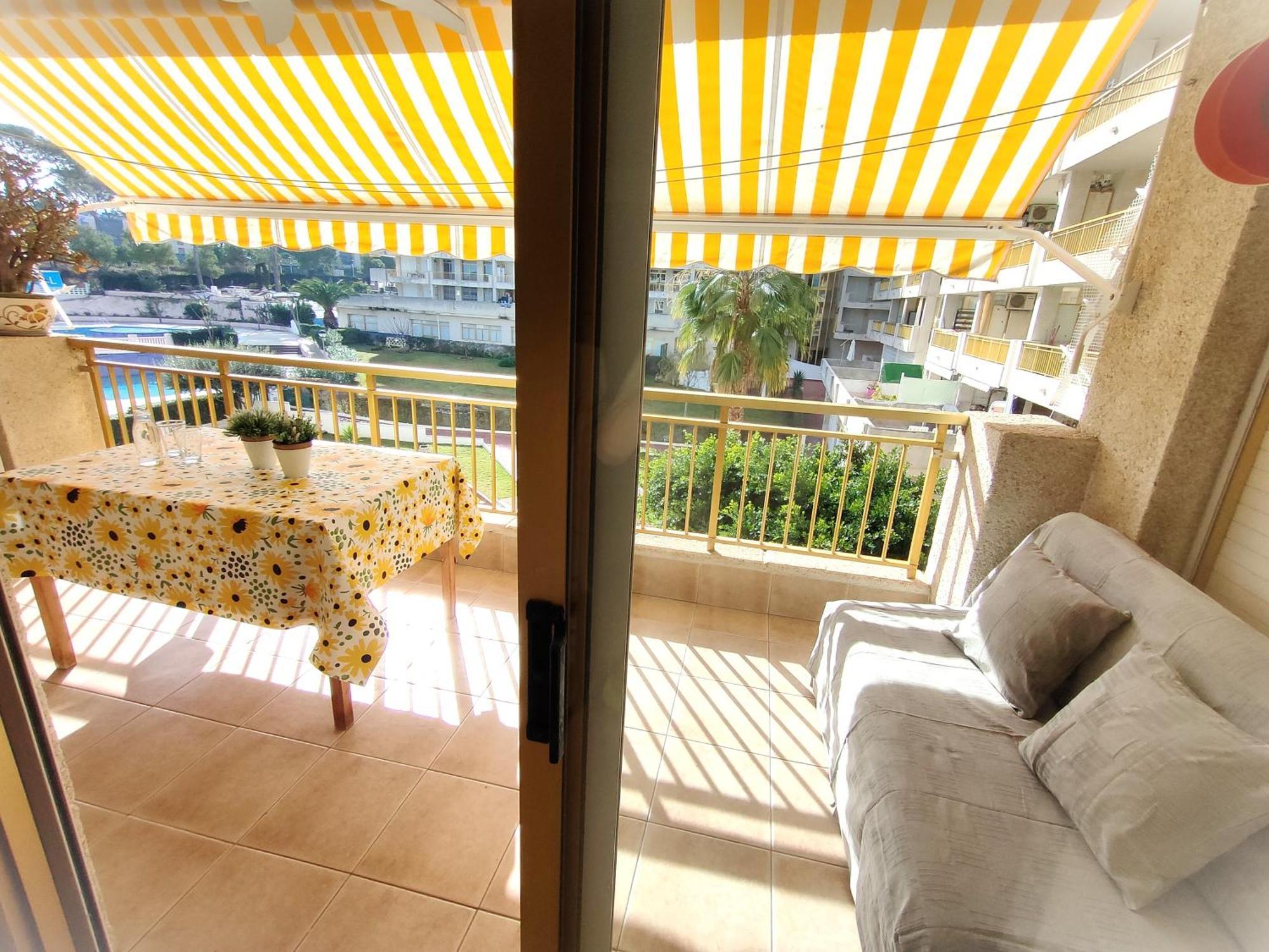 Luminoso Apartamento En Salou Con Terraza Y Parque Infantil Ideal Familias Εξωτερικό φωτογραφία